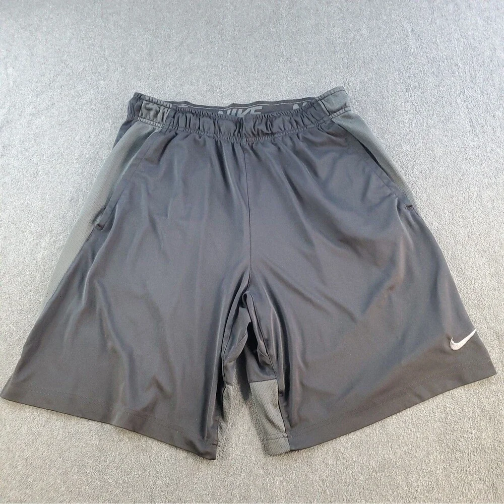 Nike Basketball Shorts Dri-Fit Black Mens Medium